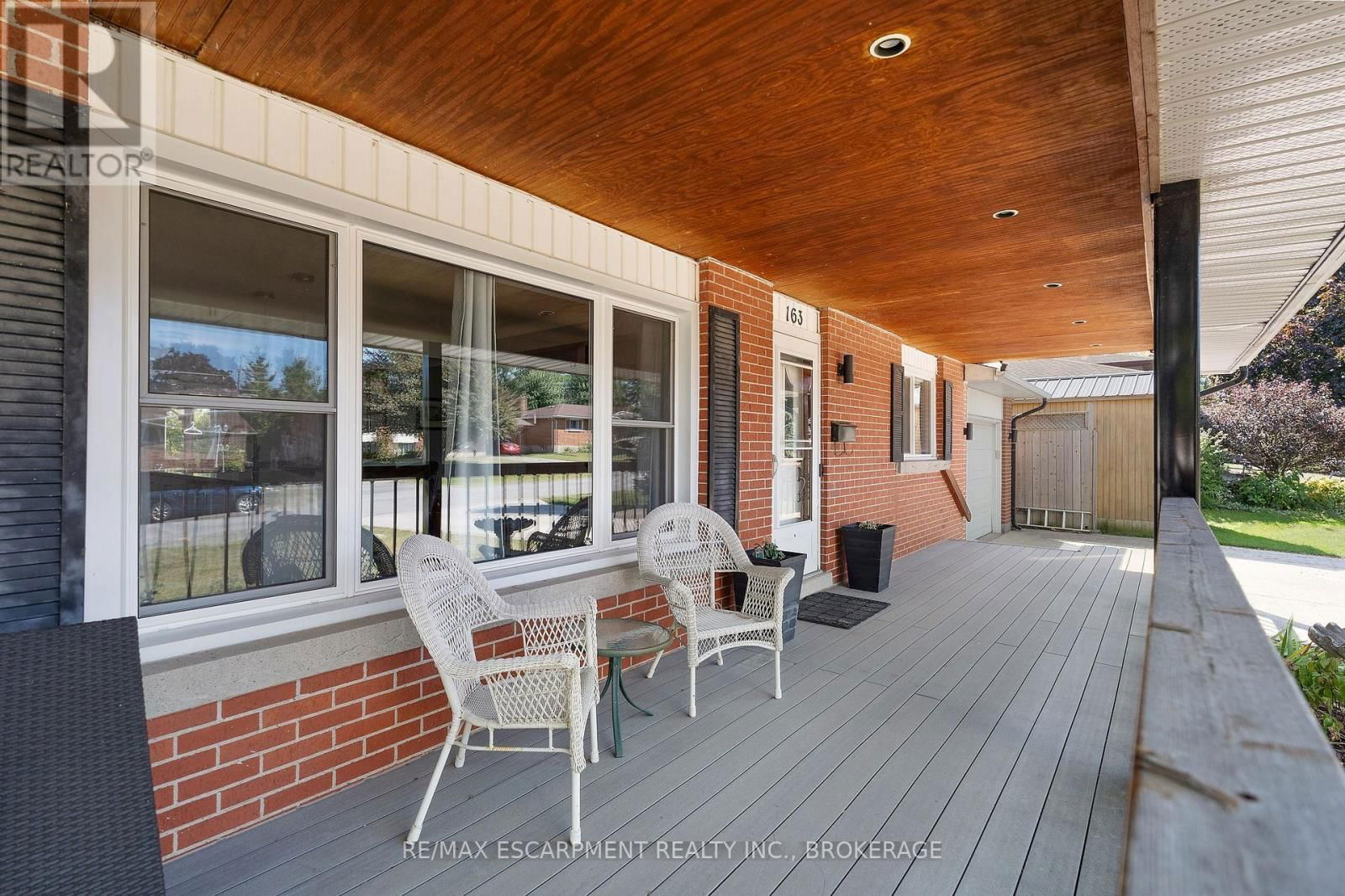 163 CHAMPLAIN DRIVE Image 6