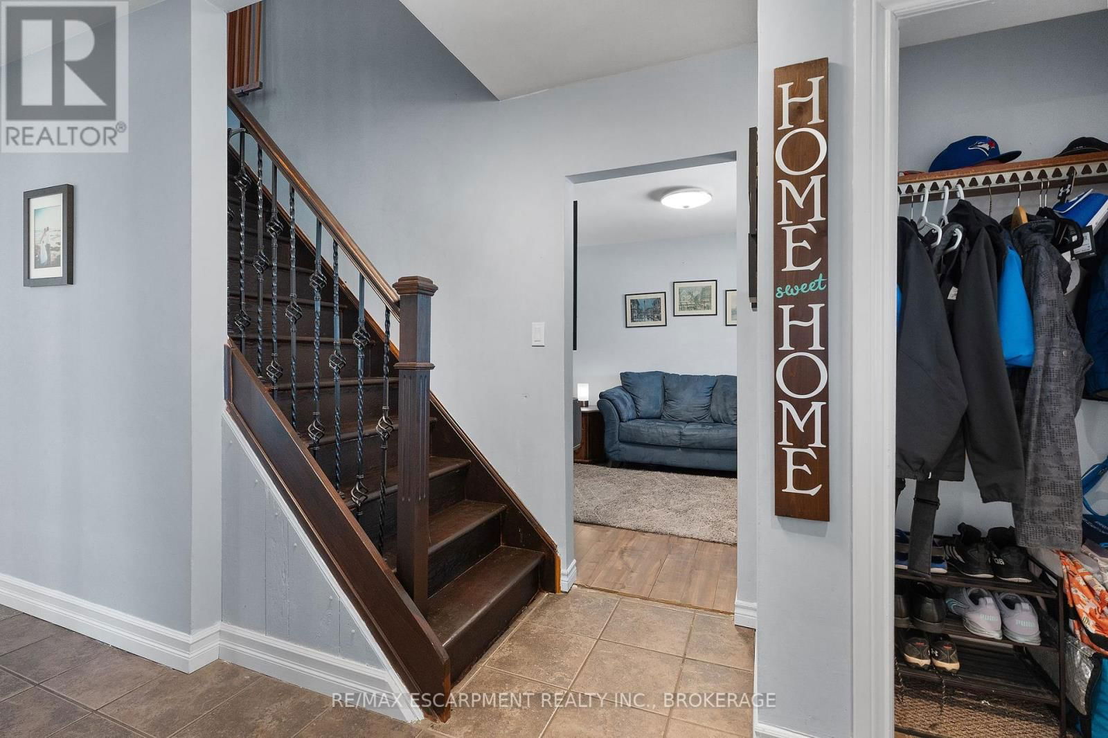 163 CHAMPLAIN DRIVE Image 9
