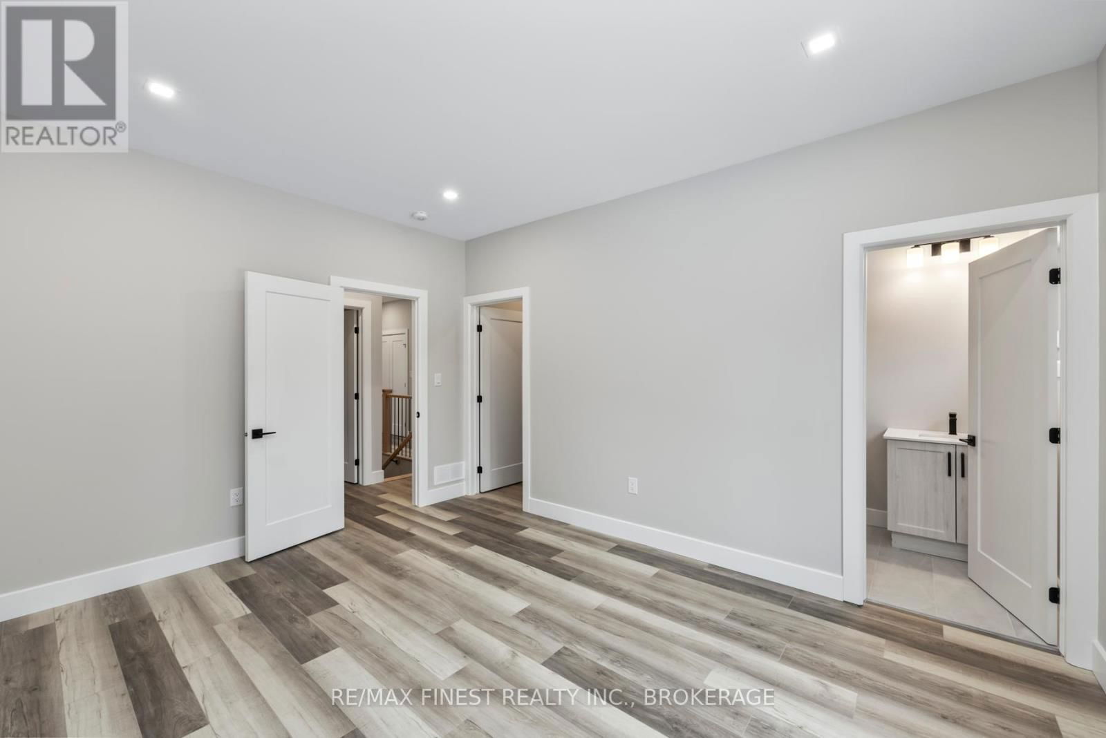 161 CREIGHTON DRIVE Image 22