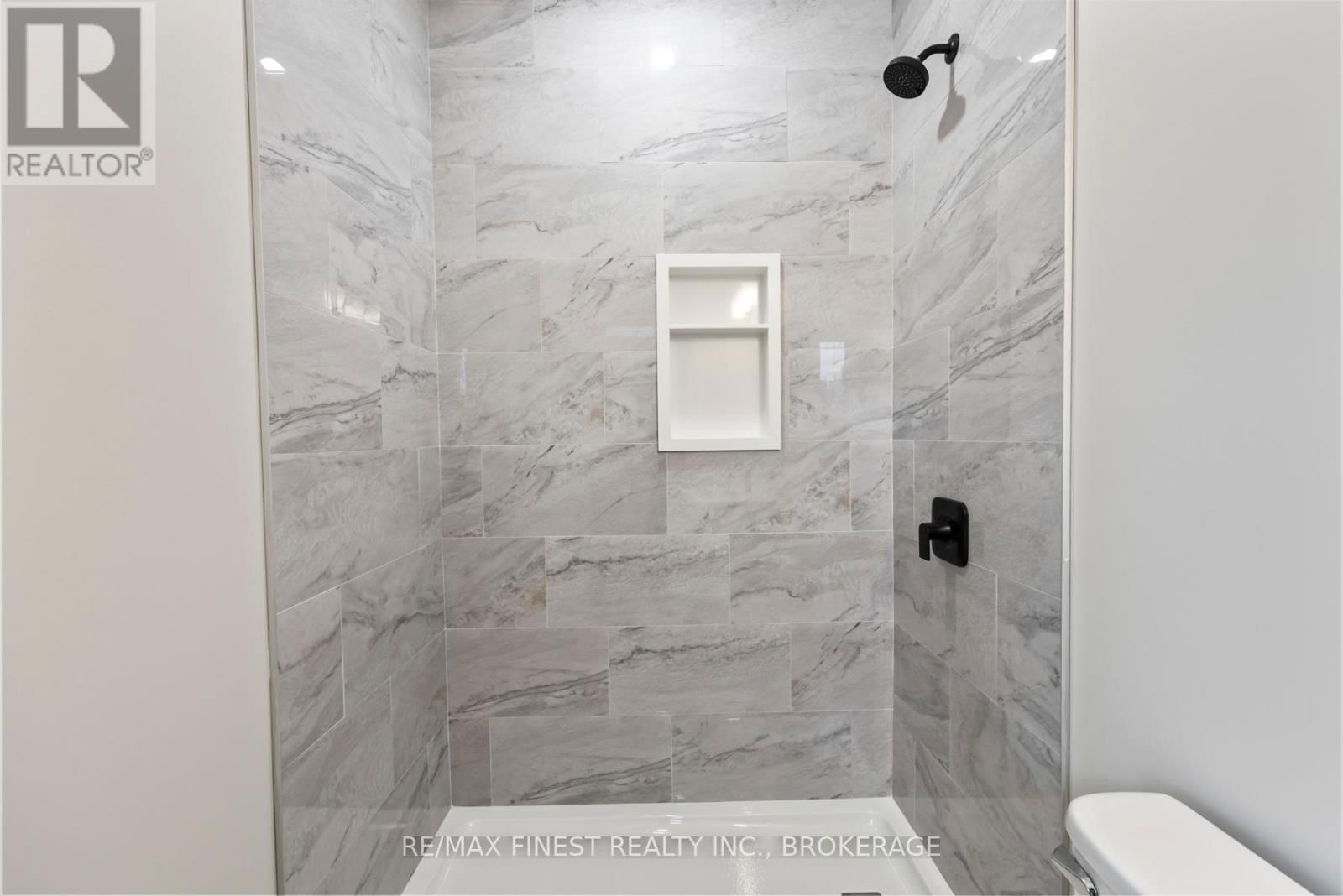 161 CREIGHTON DRIVE Image 24