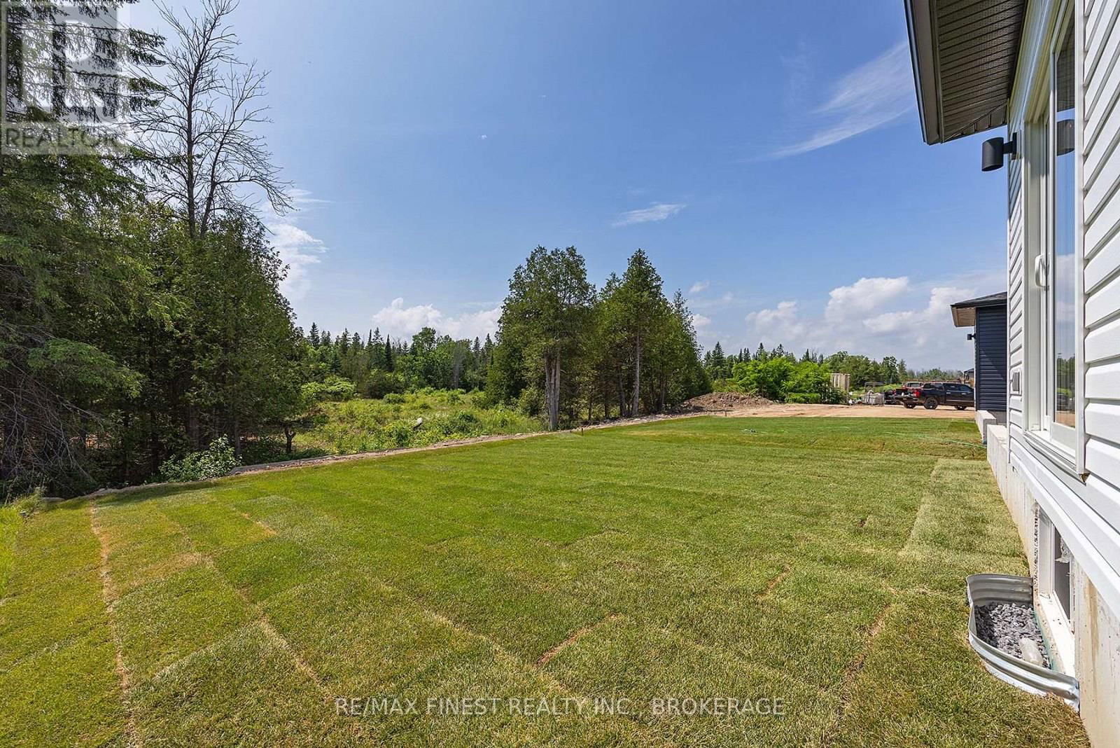 161 CREIGHTON DRIVE Image 41