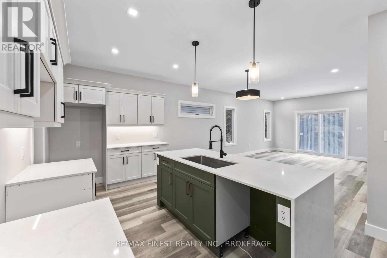 161 CREIGHTON DRIVE Image 8