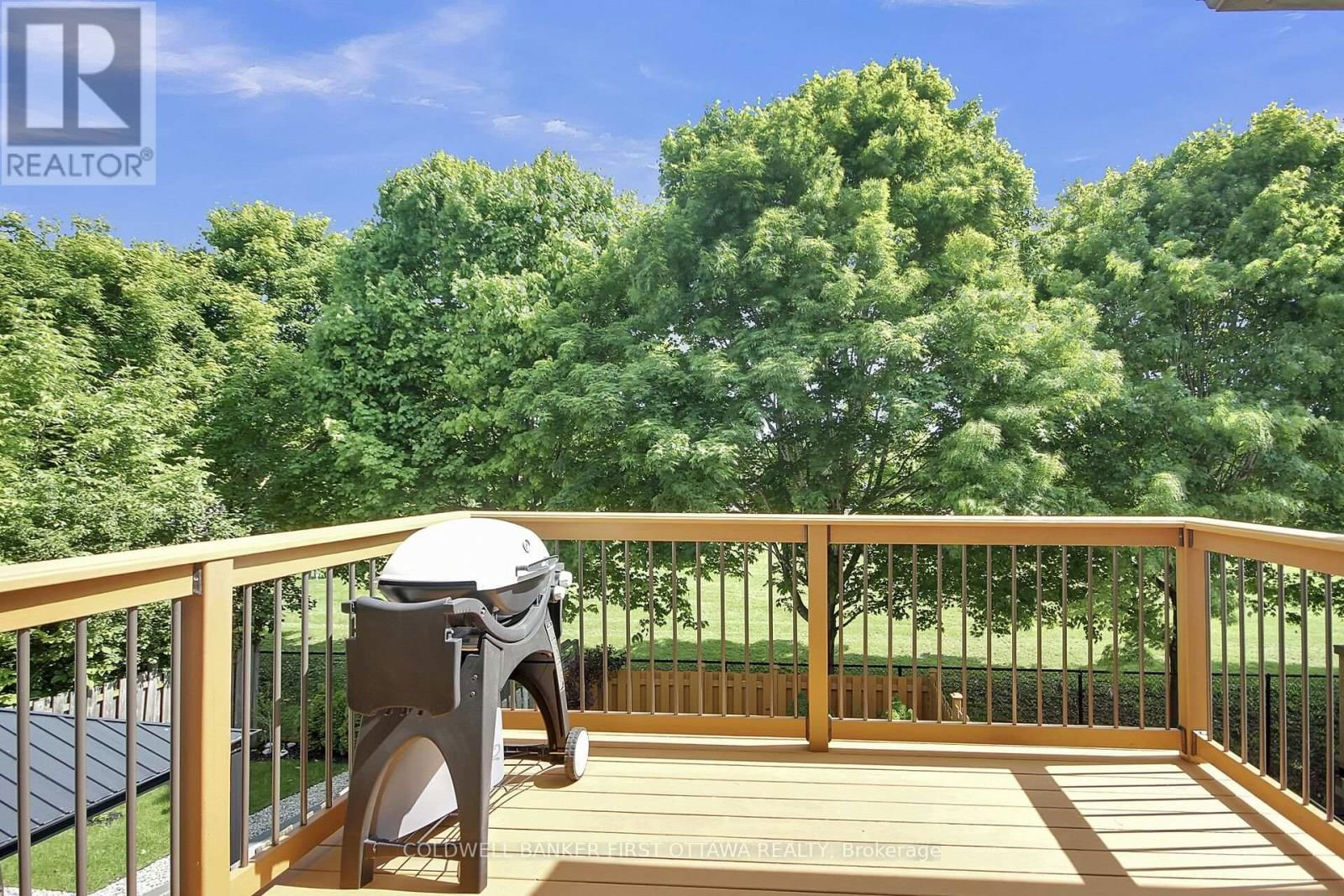 41 TOBERMORY CRESCENT Image 12