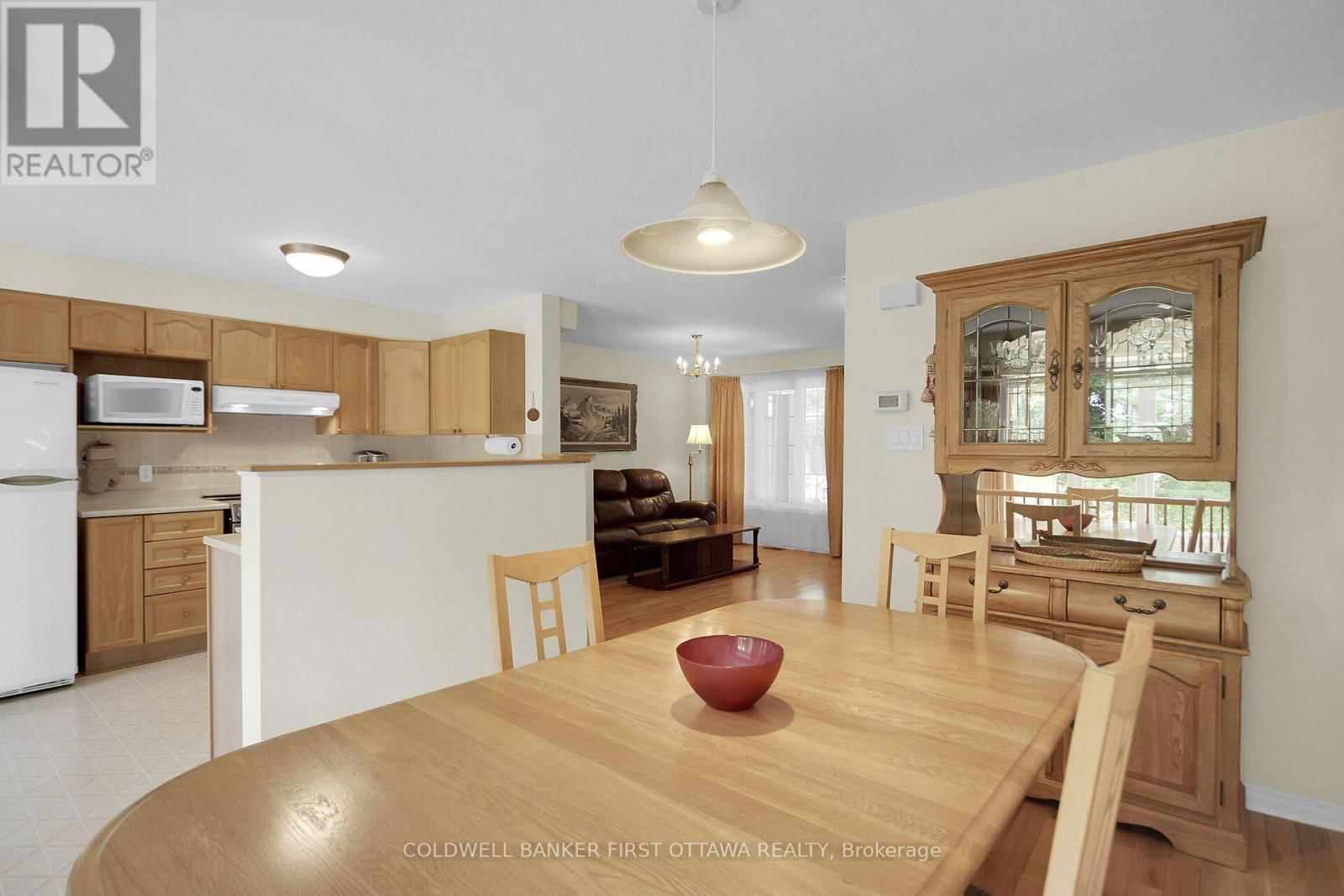 41 TOBERMORY CRESCENT Image 13
