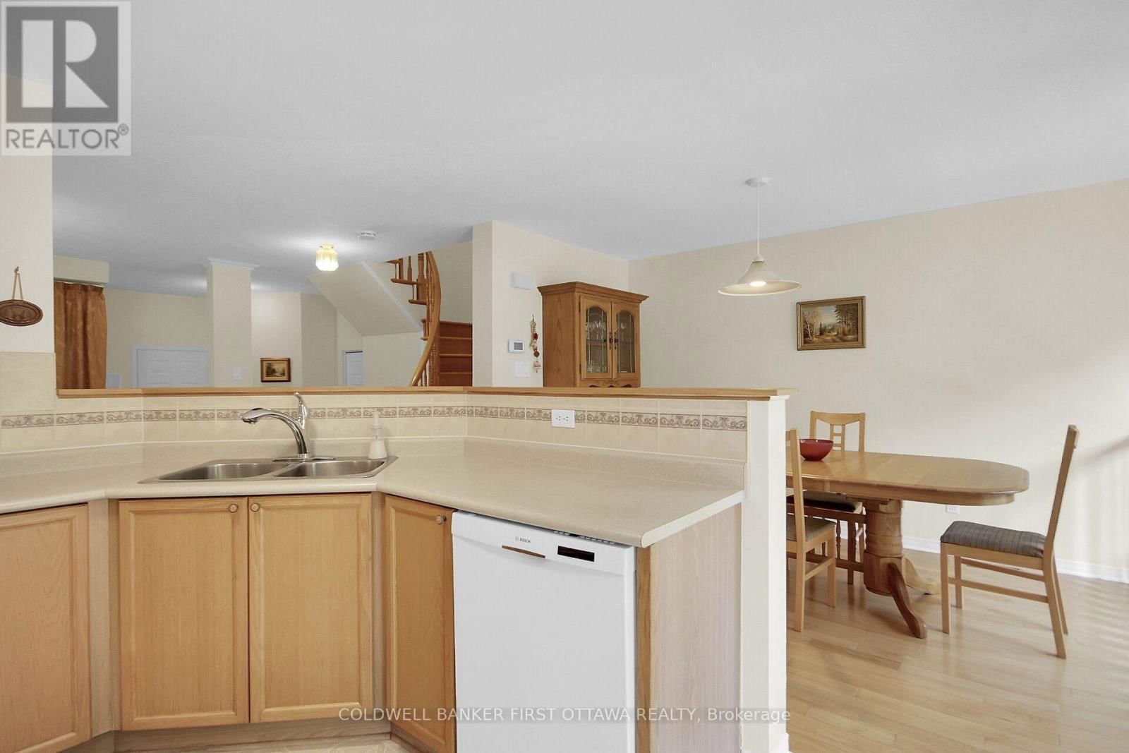 41 TOBERMORY CRESCENT Image 18