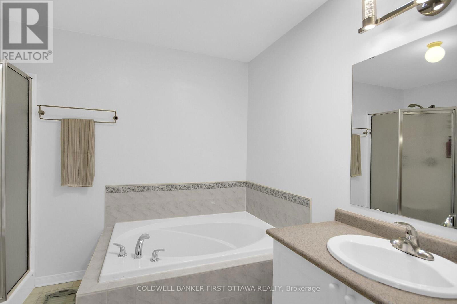 41 TOBERMORY CRESCENT Image 37
