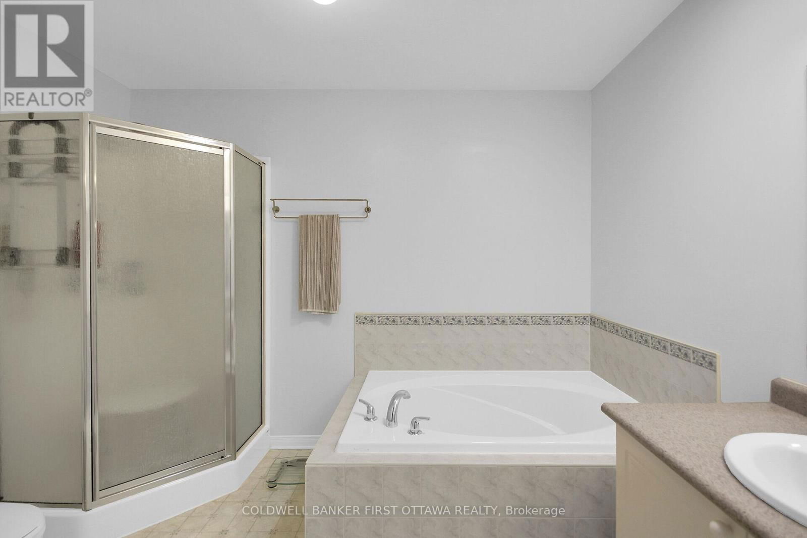 41 TOBERMORY CRESCENT Image 38
