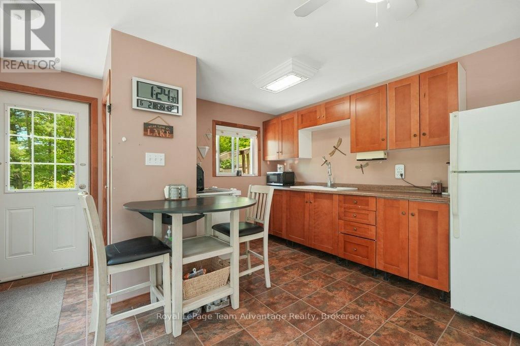 19 ALLAN CRESCENT Image 12