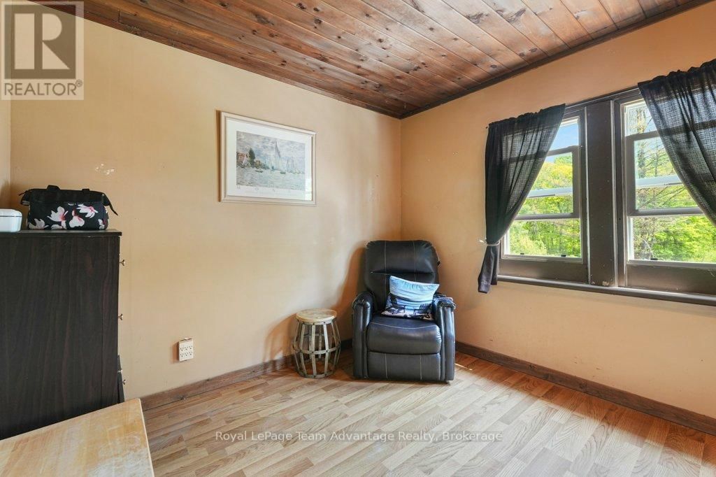 19 ALLAN CRESCENT Image 36
