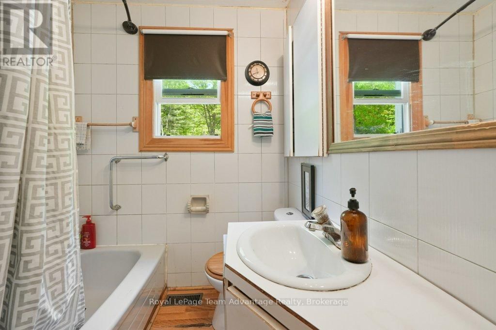 19 ALLAN CRESCENT Image 38