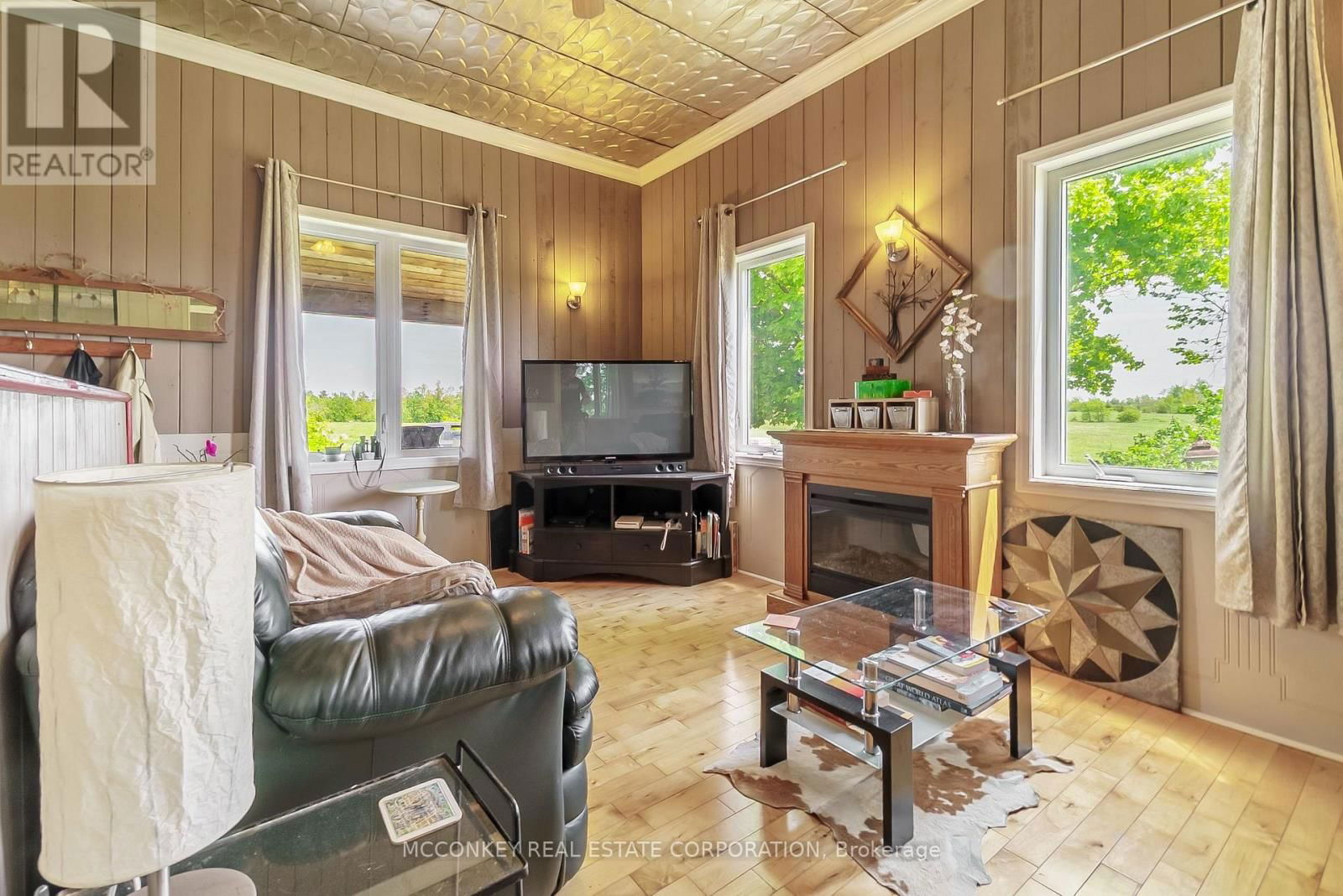 2385 NORTHEY'S ROAD Image 18
