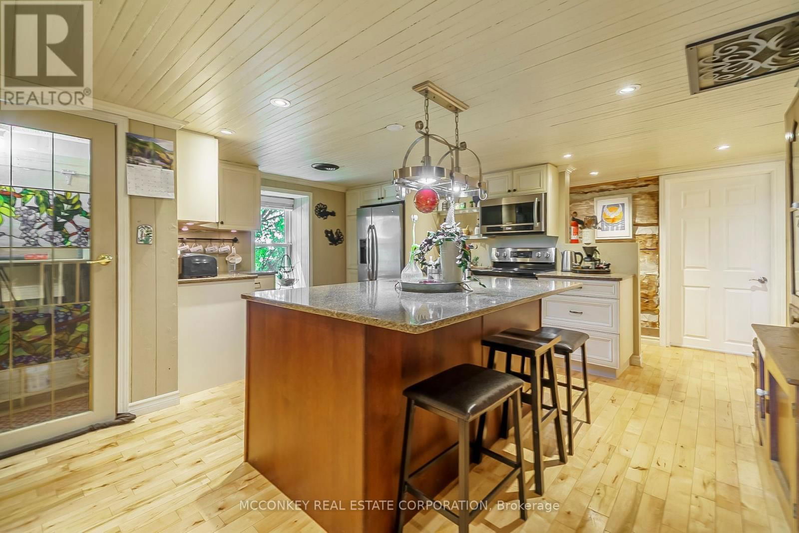 2385 NORTHEY'S ROAD Image 24