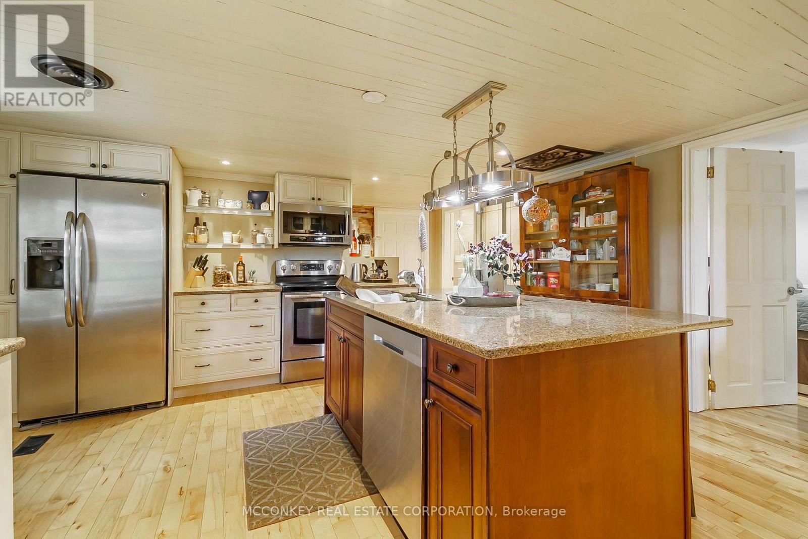 2385 NORTHEY'S ROAD Image 26