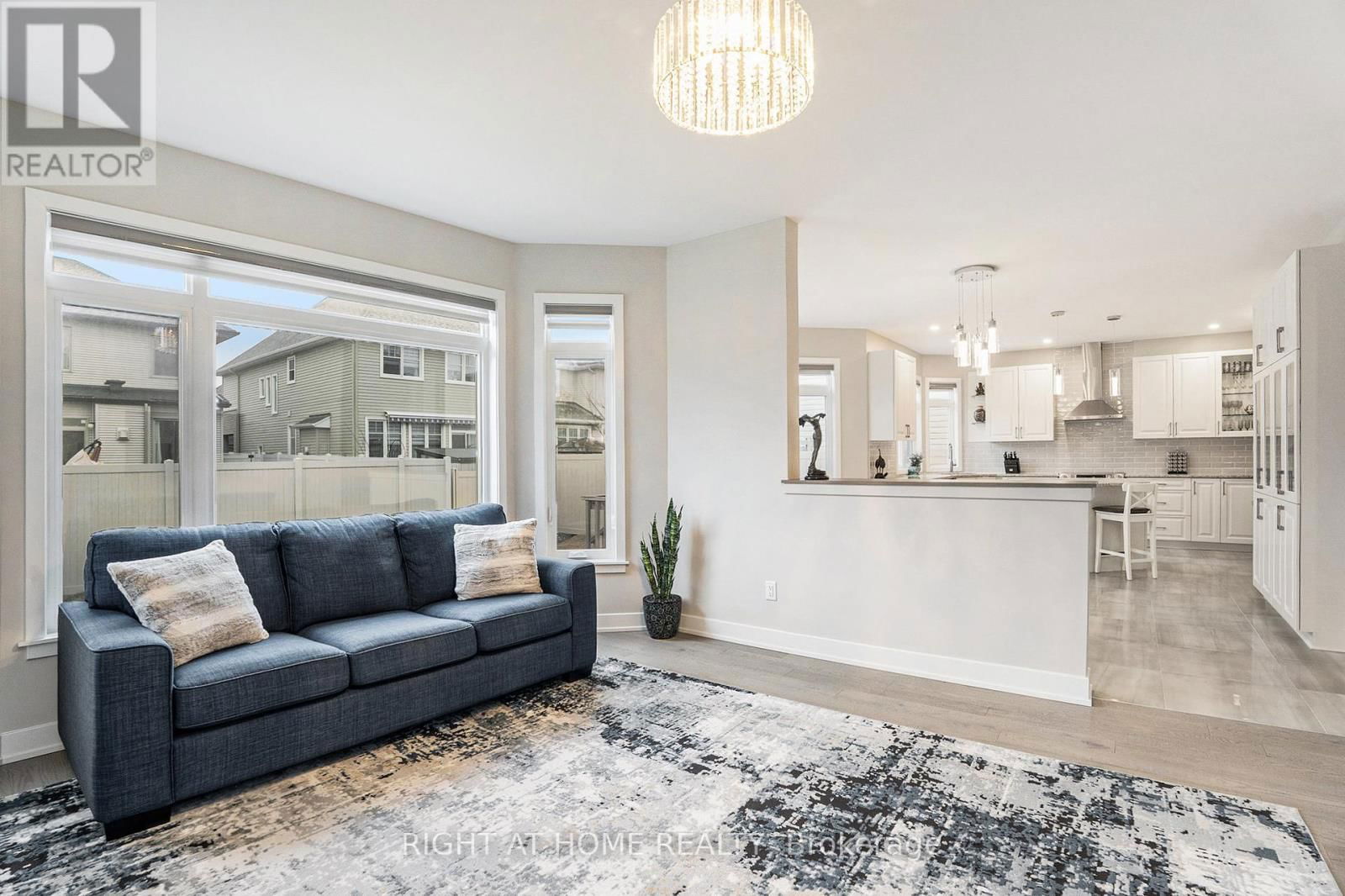 203 OSTERLEY WAY Image 14