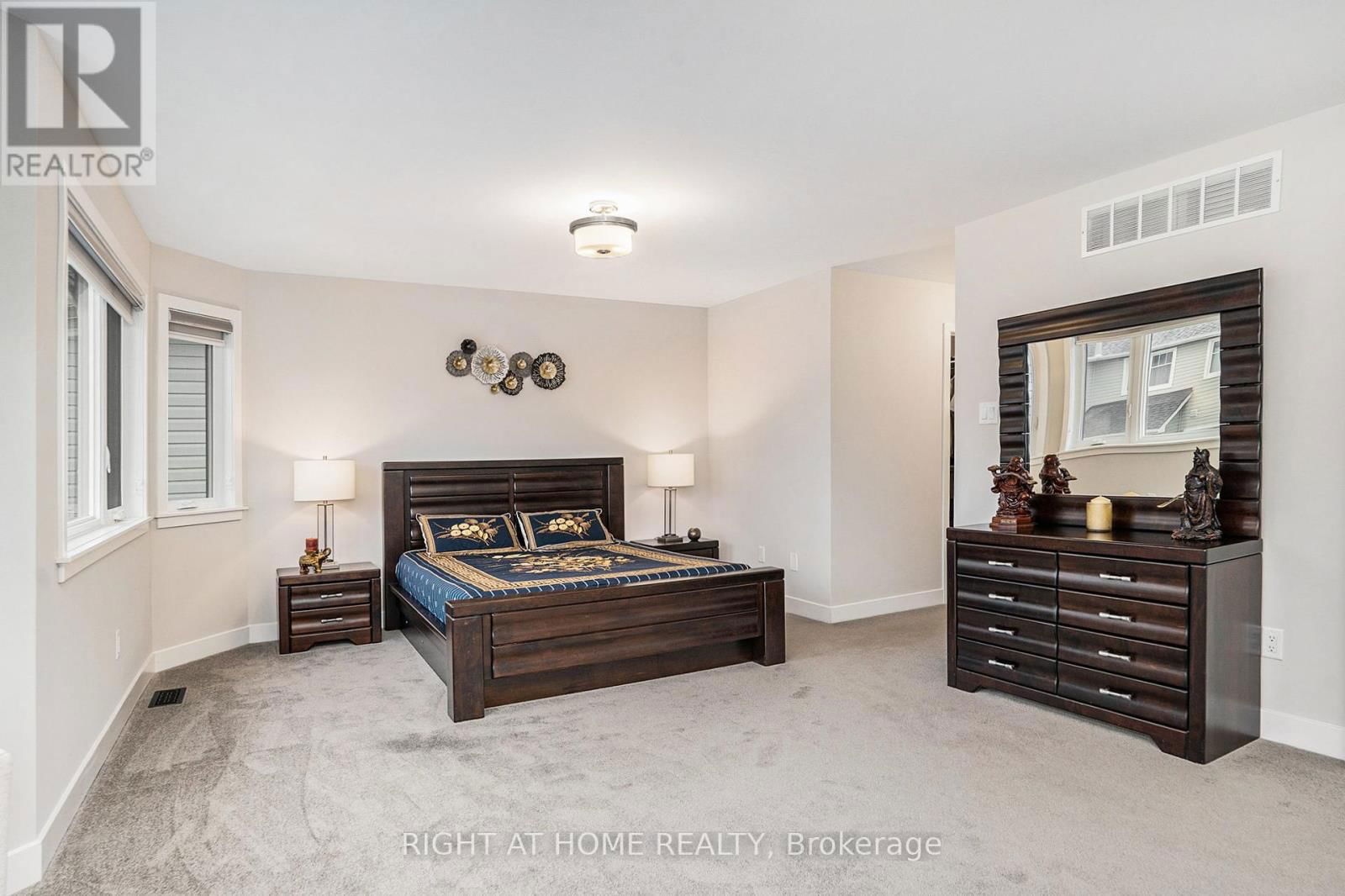 203 OSTERLEY WAY Image 18