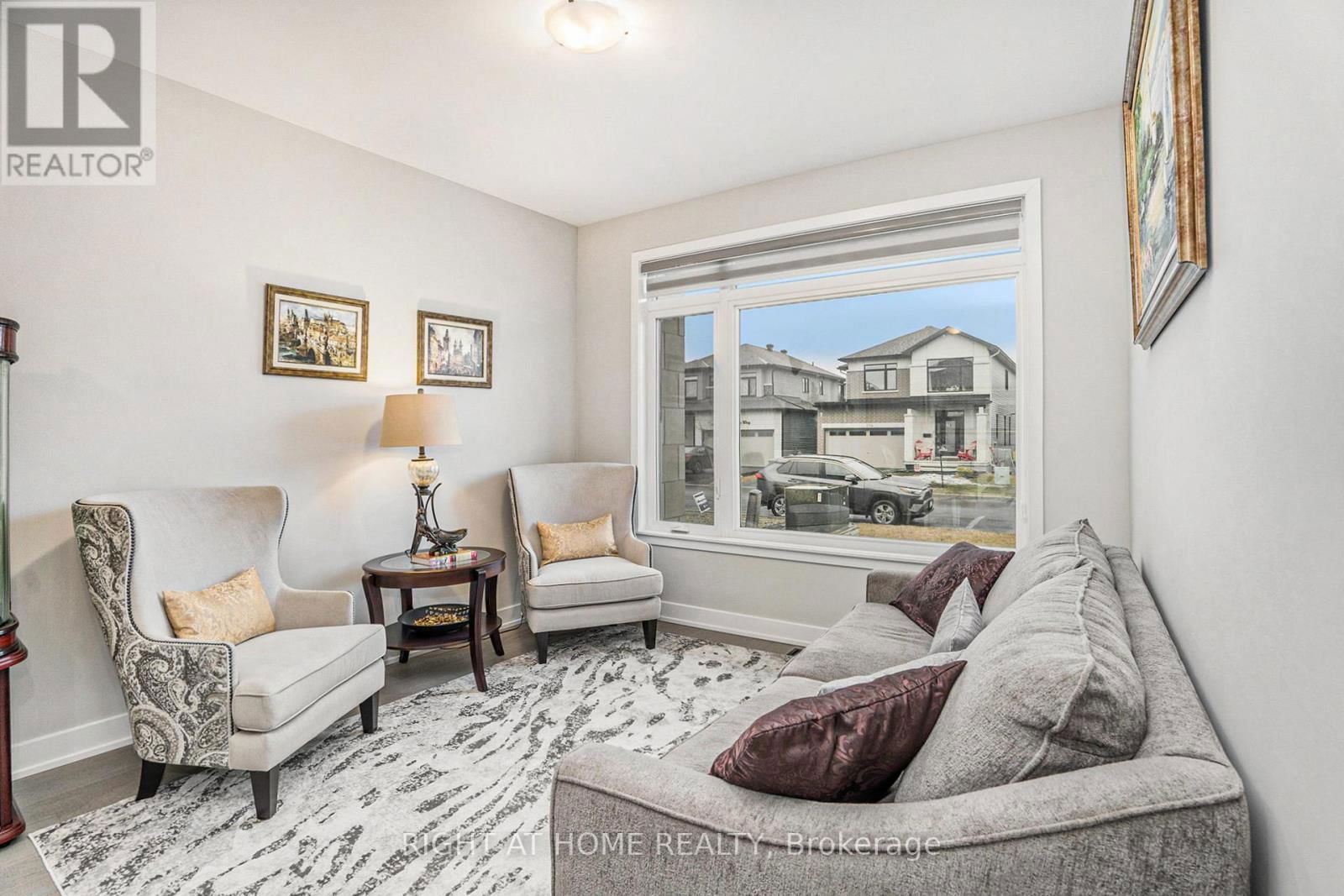 203 OSTERLEY WAY Image 2