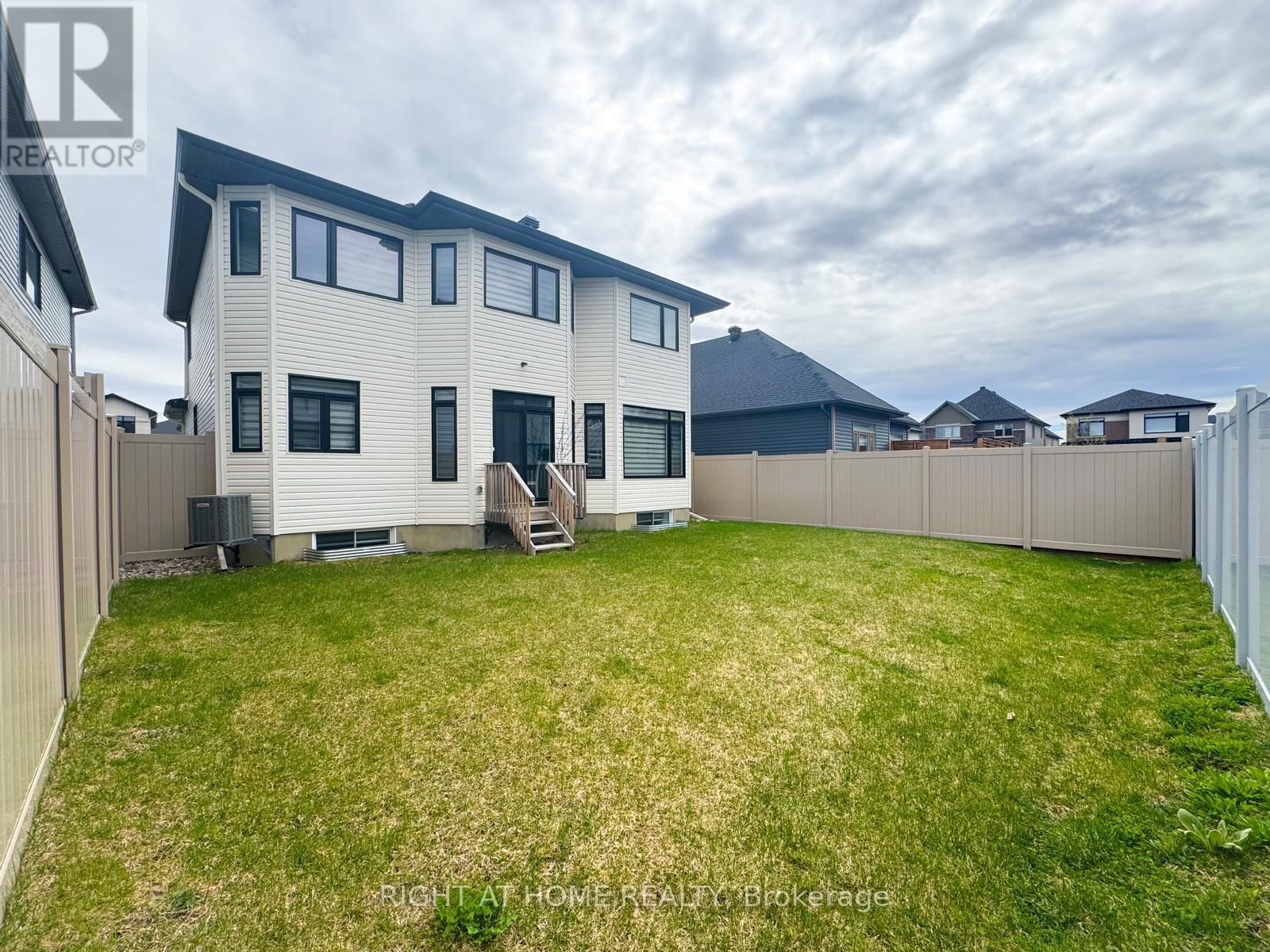 203 OSTERLEY WAY Image 30