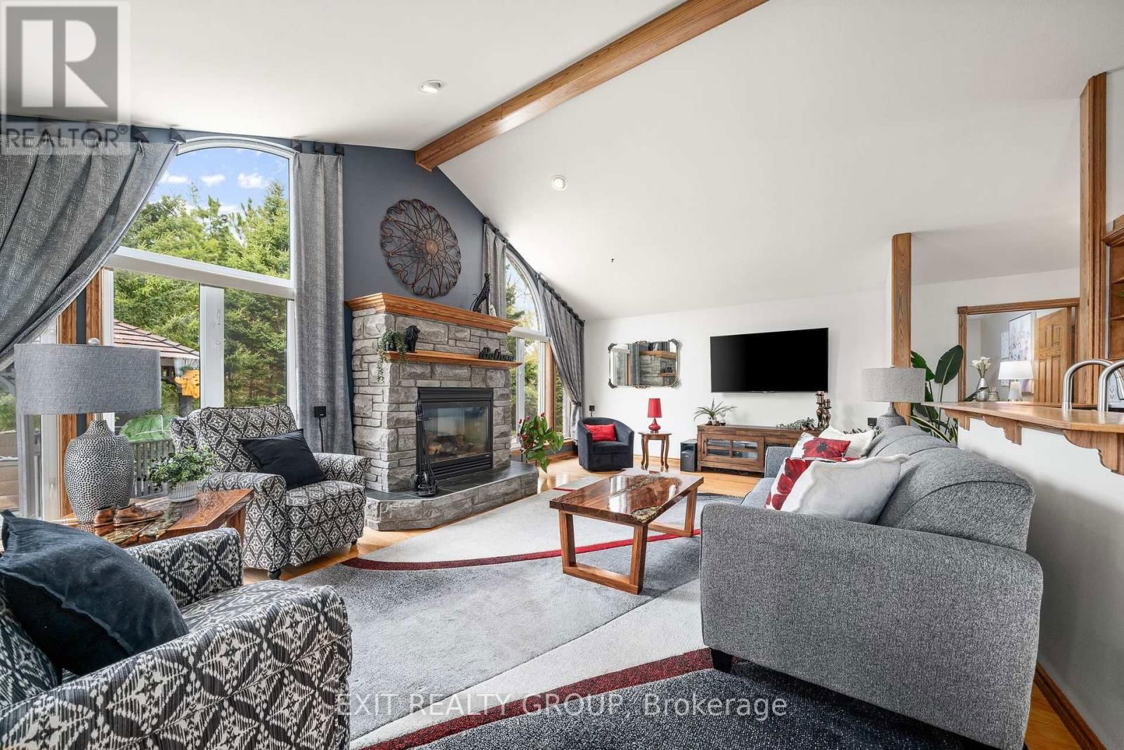 39 WOODS ROAD Image 10