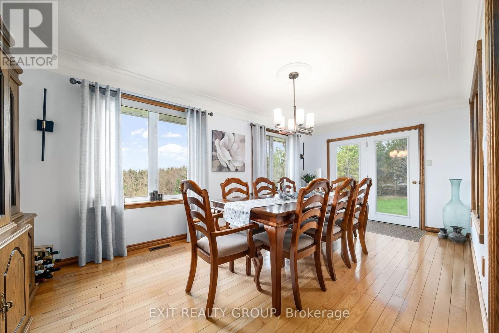 39 WOODS ROAD Image 14