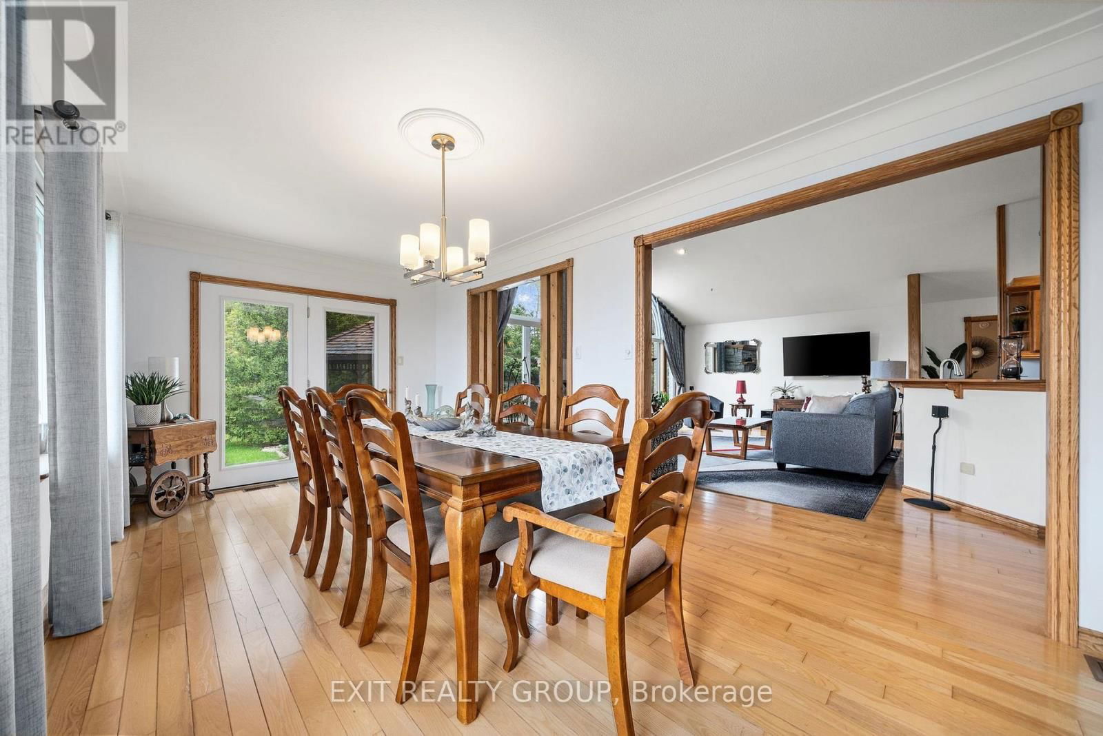39 WOODS ROAD Image 15