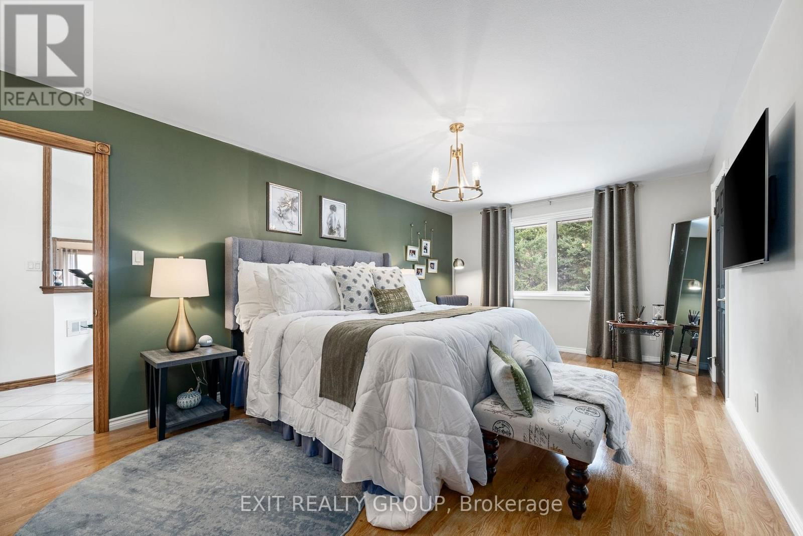 39 WOODS ROAD Image 16