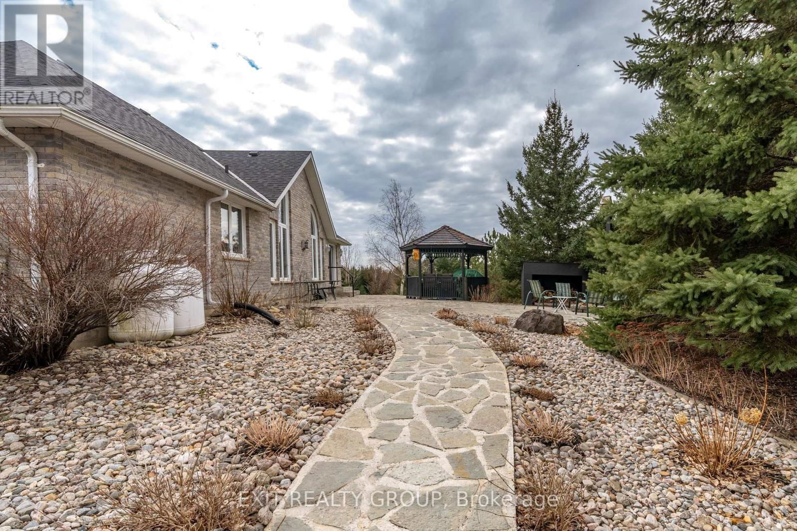 39 WOODS ROAD Image 39