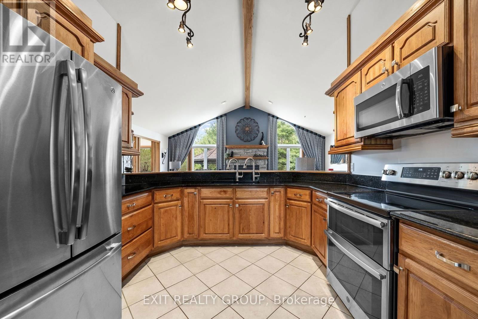 39 WOODS ROAD Image 4