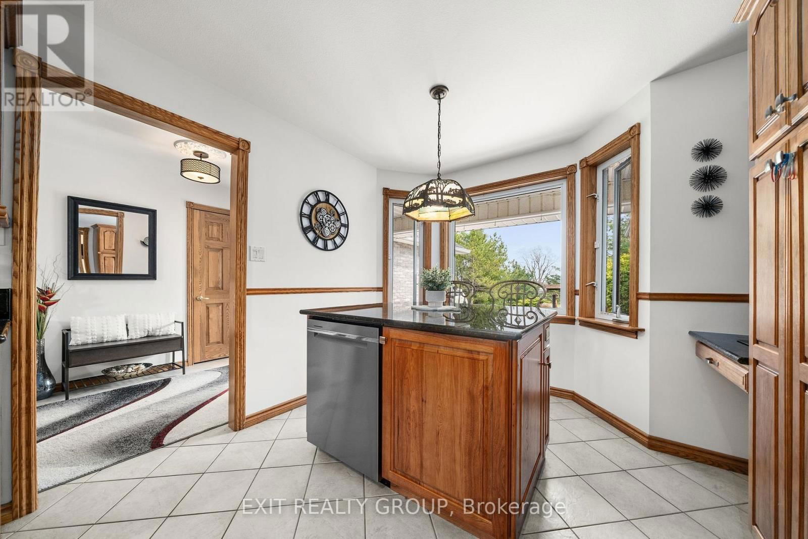 39 WOODS ROAD Image 6