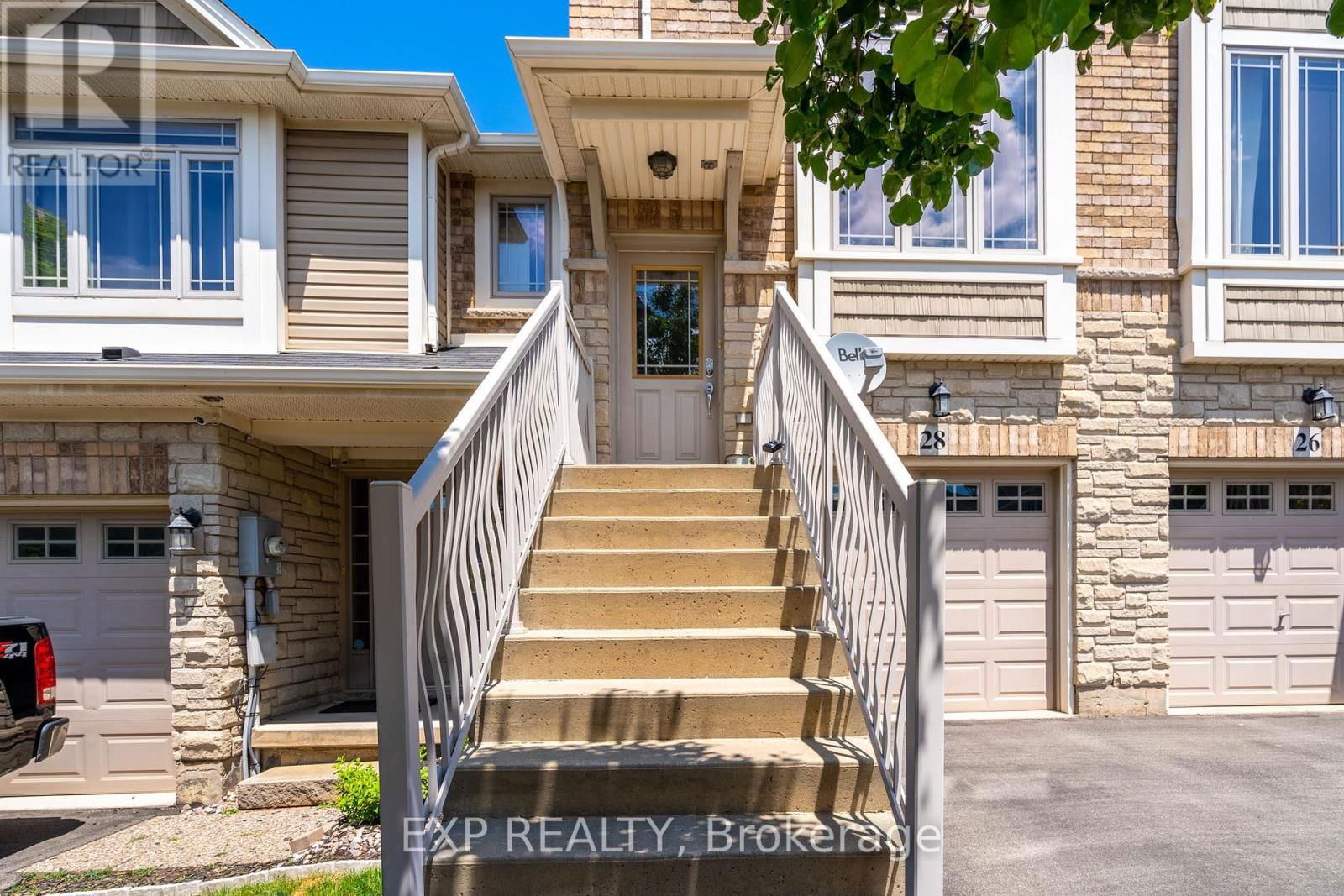 28 - 8 HEMLOCK WAY Image 3
