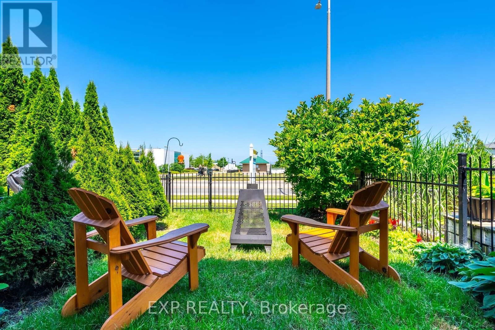 28 - 8 HEMLOCK WAY Image 34