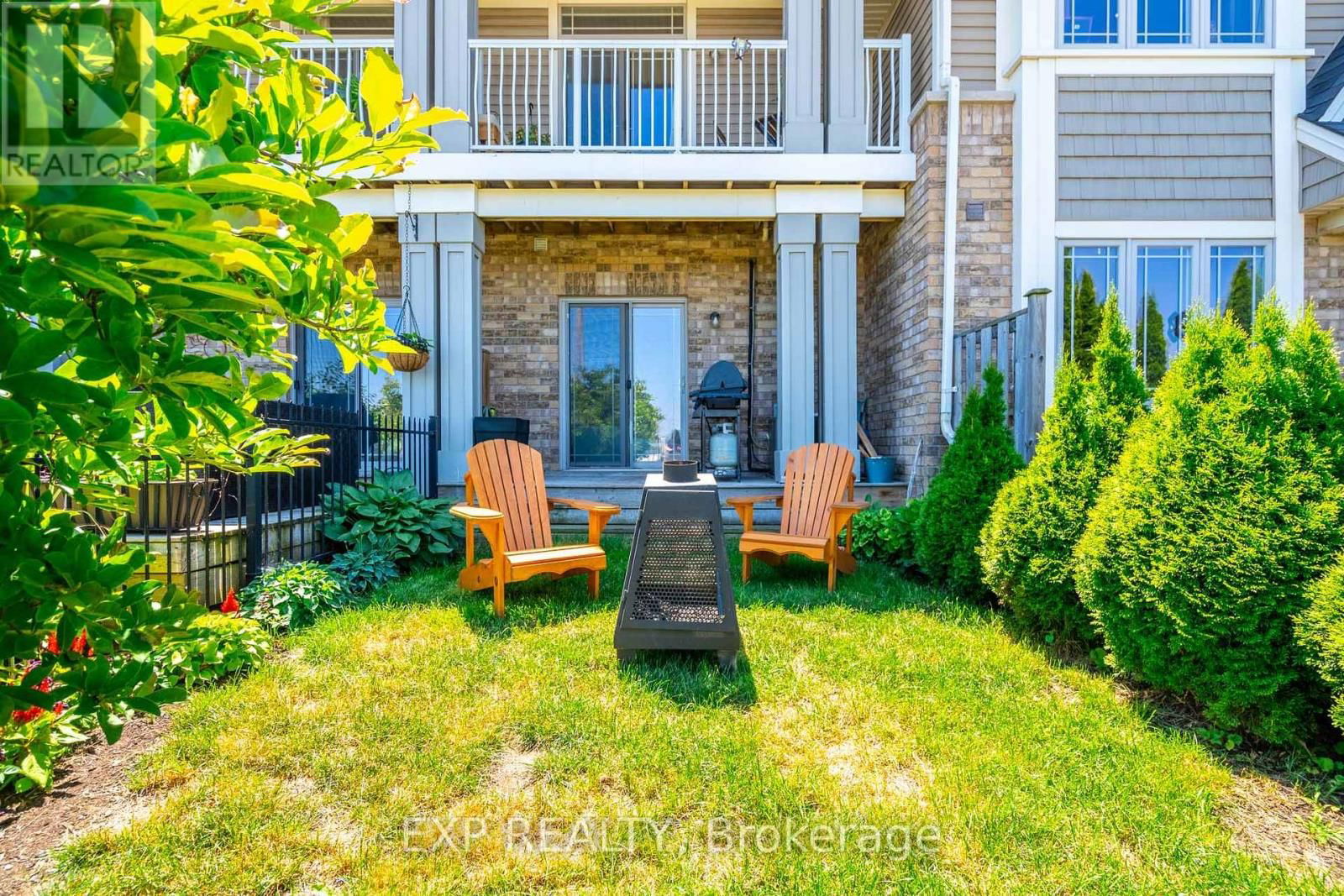 28 - 8 HEMLOCK WAY Image 37
