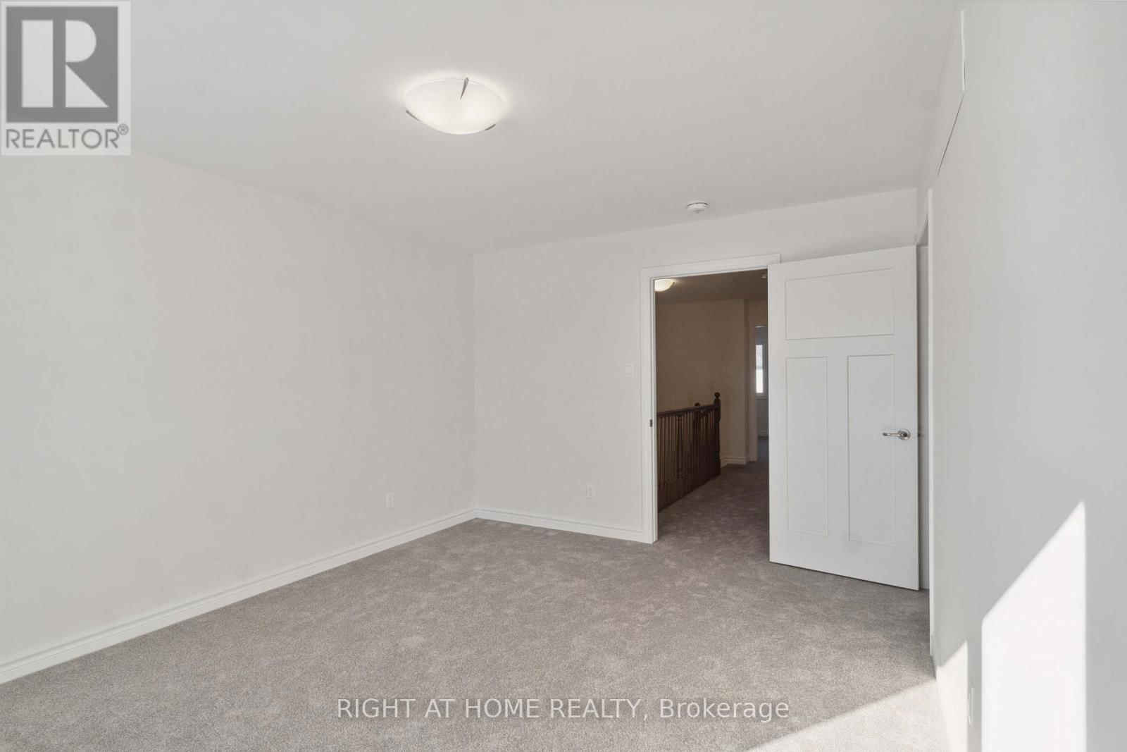 56 GRIFFITH WAY Image 11