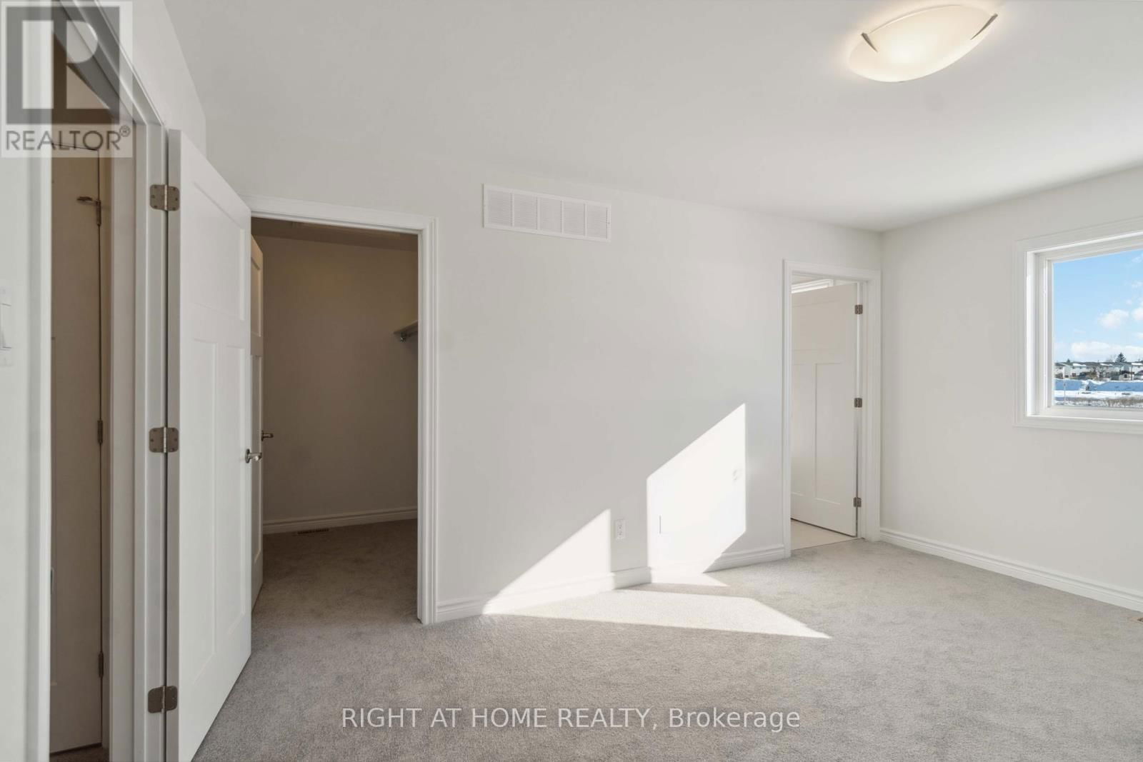 56 GRIFFITH WAY Image 13