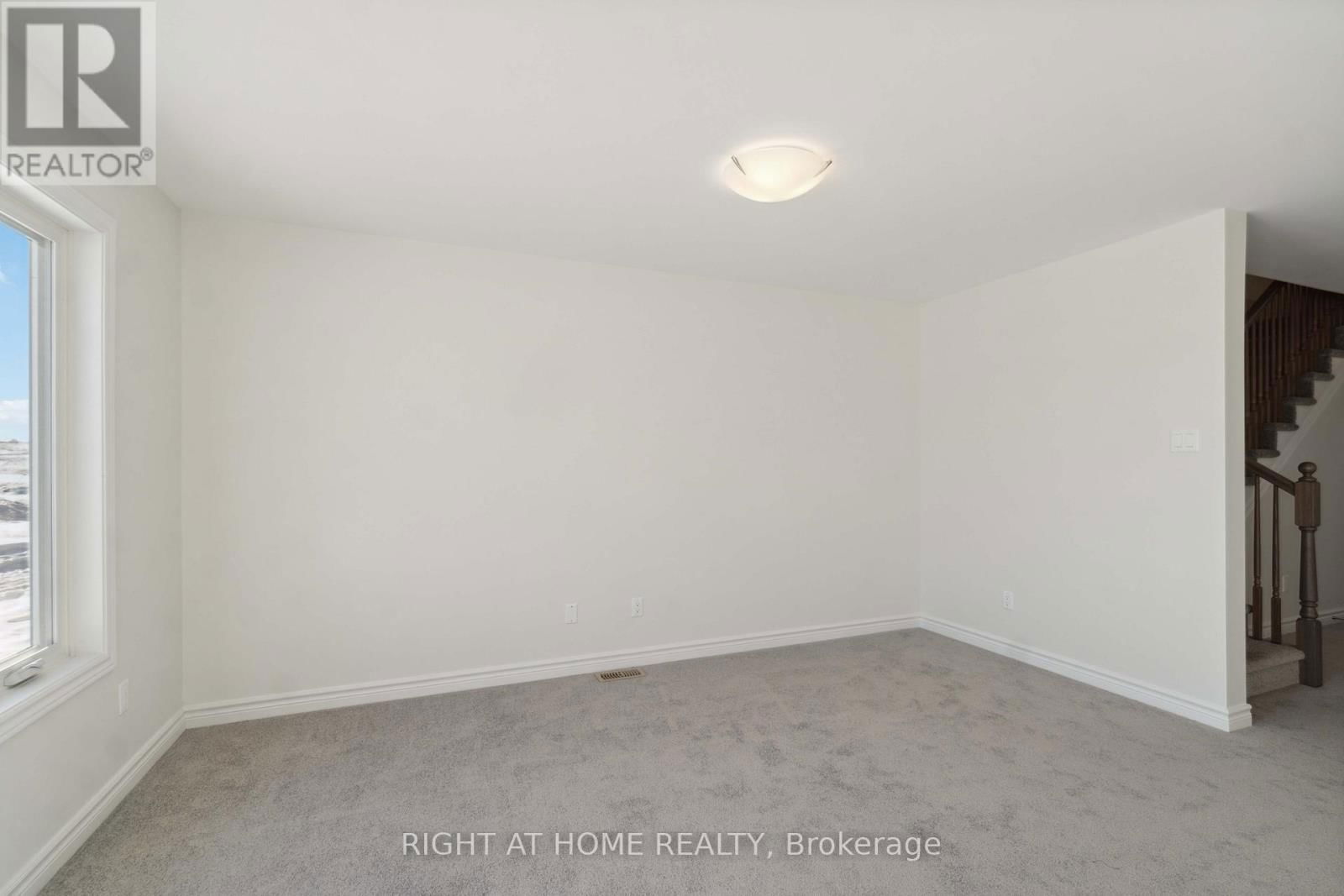 56 GRIFFITH WAY Image 24