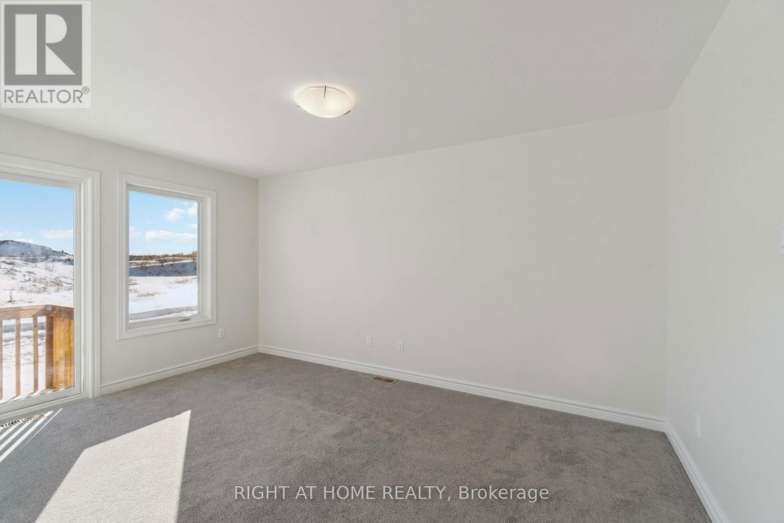 56 GRIFFITH WAY Image 25