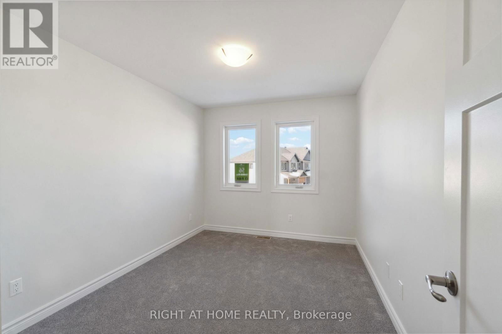 56 GRIFFITH WAY Image 30