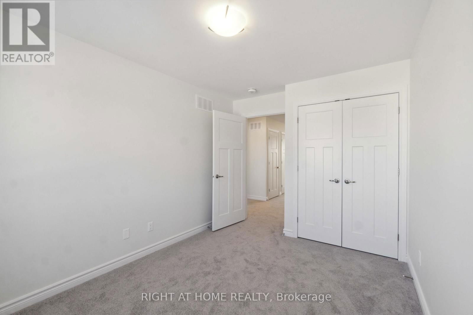 56 GRIFFITH WAY Image 31