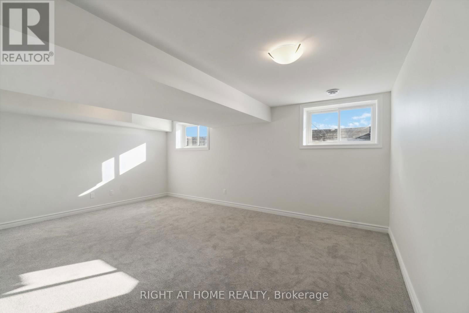56 GRIFFITH WAY Image 34