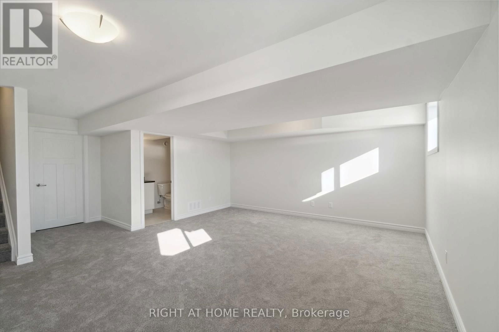 56 GRIFFITH WAY Image 35