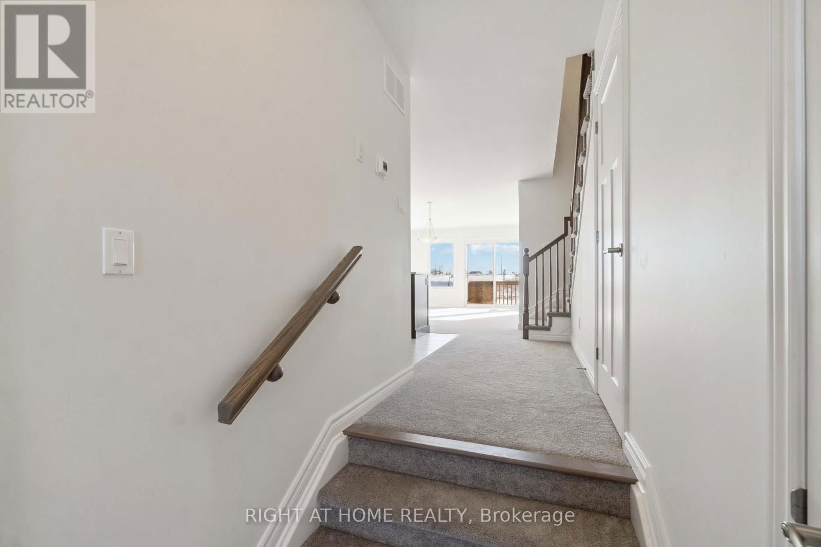 56 GRIFFITH WAY Image 44
