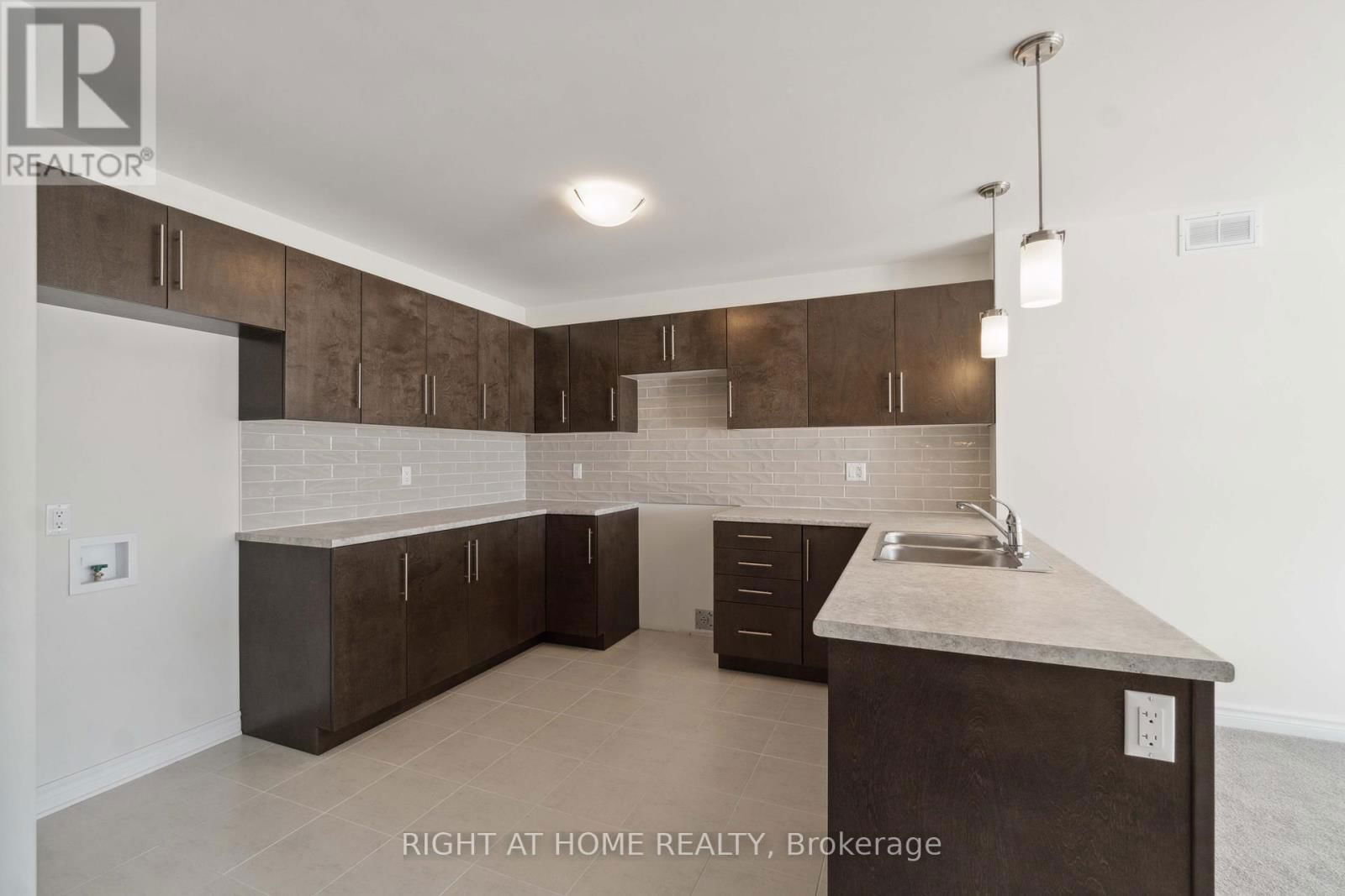 56 GRIFFITH WAY Image 46