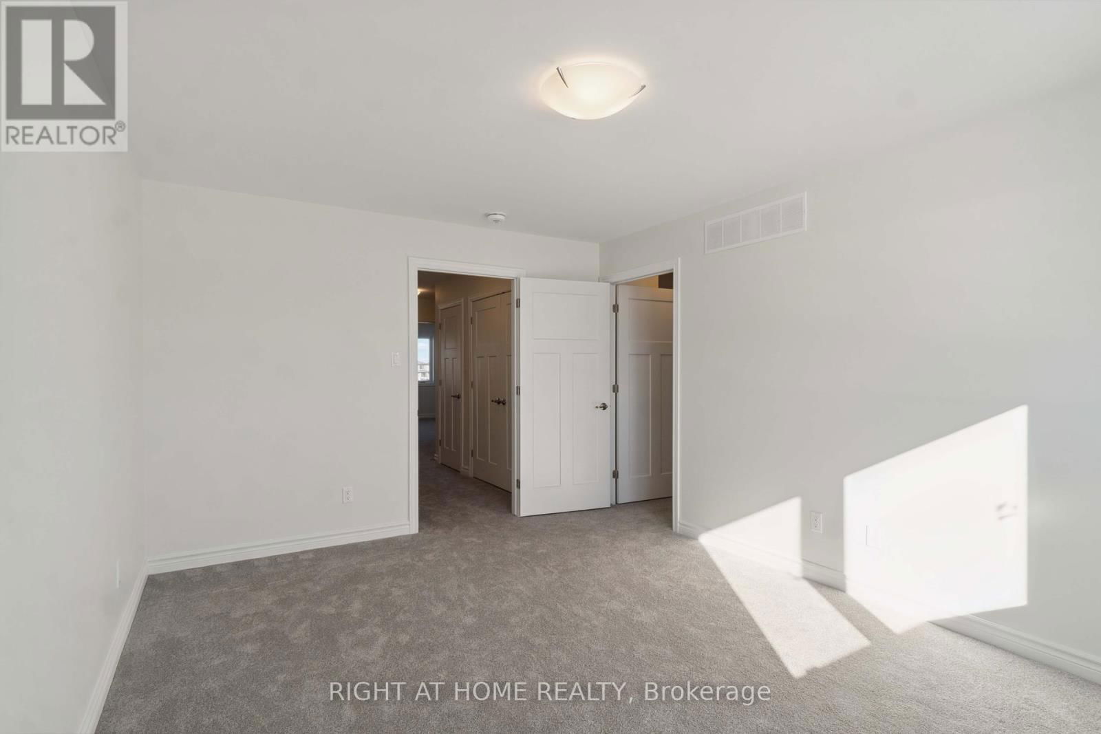 56 GRIFFITH WAY Image 9