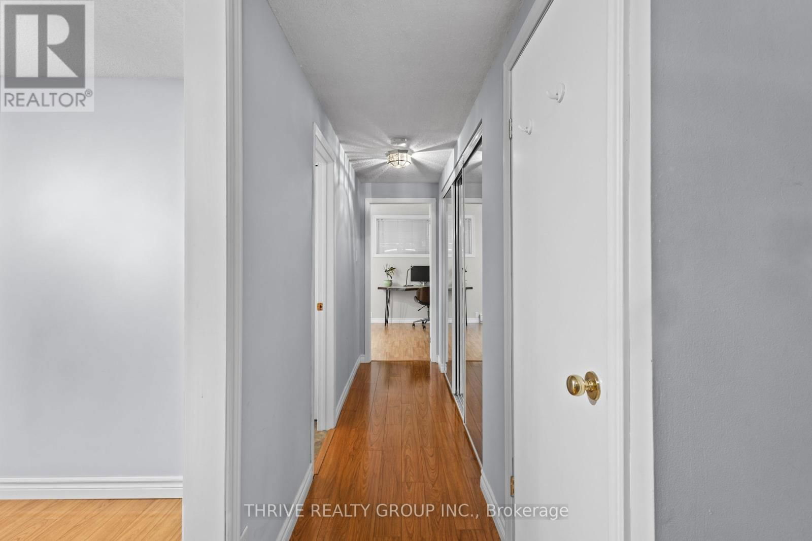 170 OLYMPIC CRESCENT Image 25