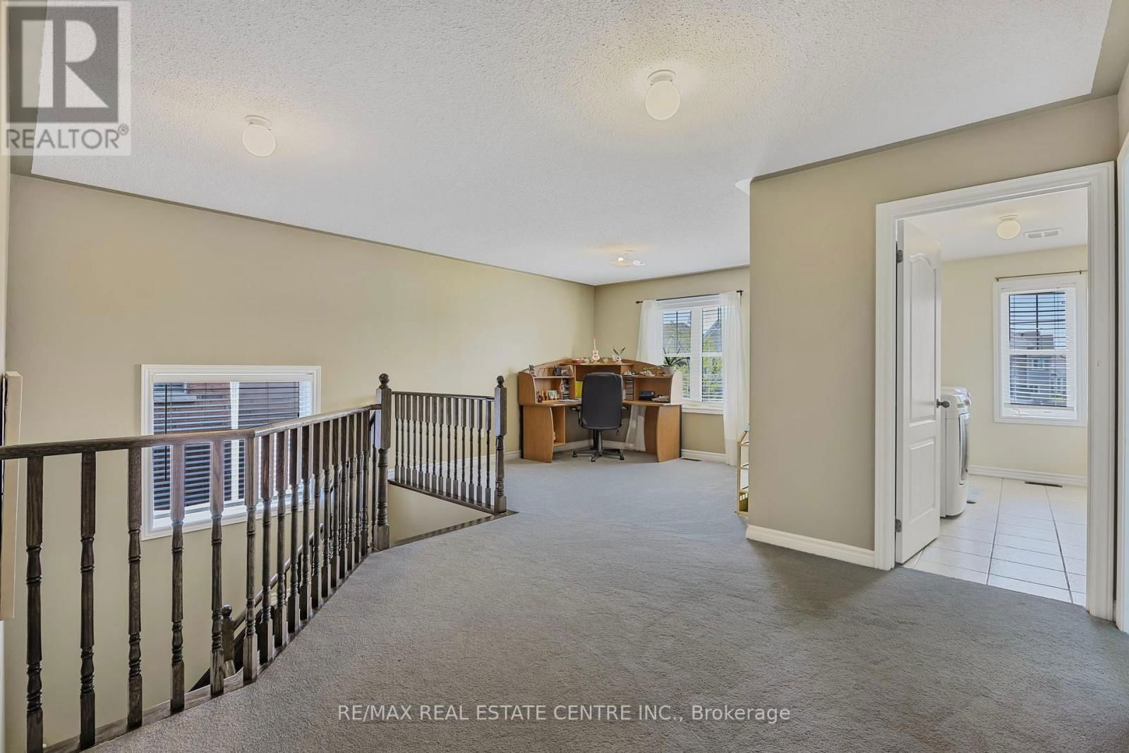 904 O'REILLY CRESCENT Image 14