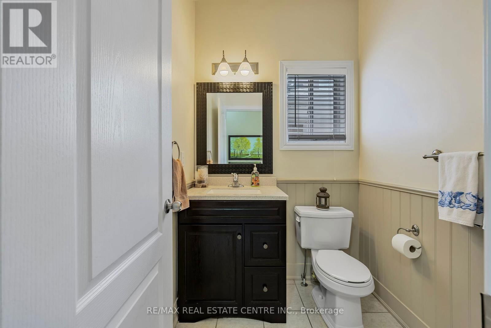 904 O'REILLY CRESCENT Image 5