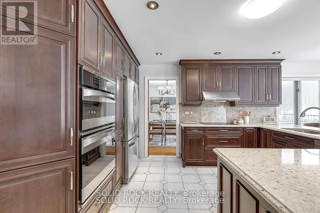 42 MARCHBROOK CIRCLE Image 11
