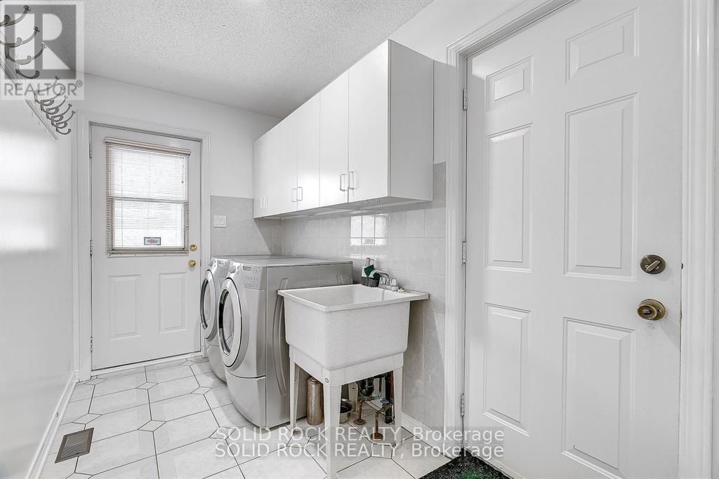 42 MARCHBROOK CIRCLE Image 15
