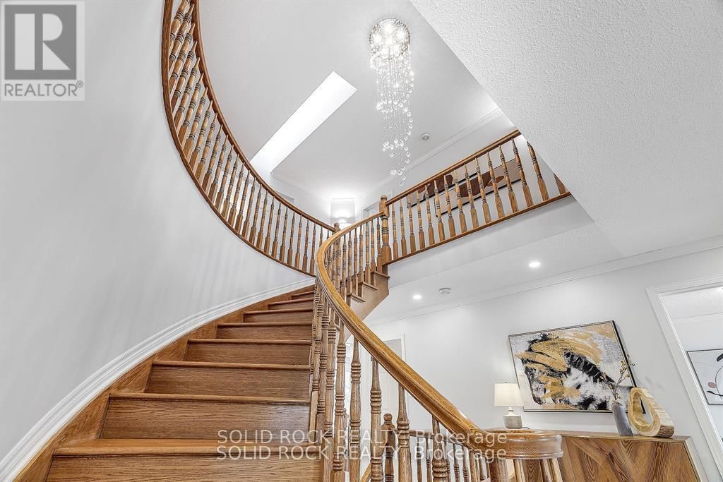42 MARCHBROOK CIRCLE Image 16