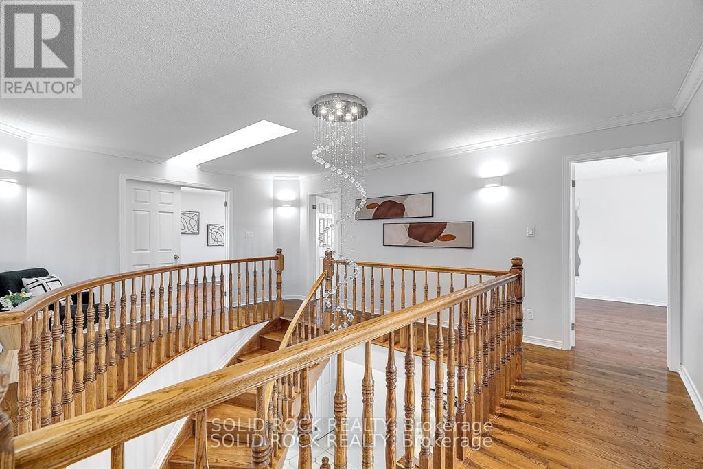 42 MARCHBROOK CIRCLE Image 17