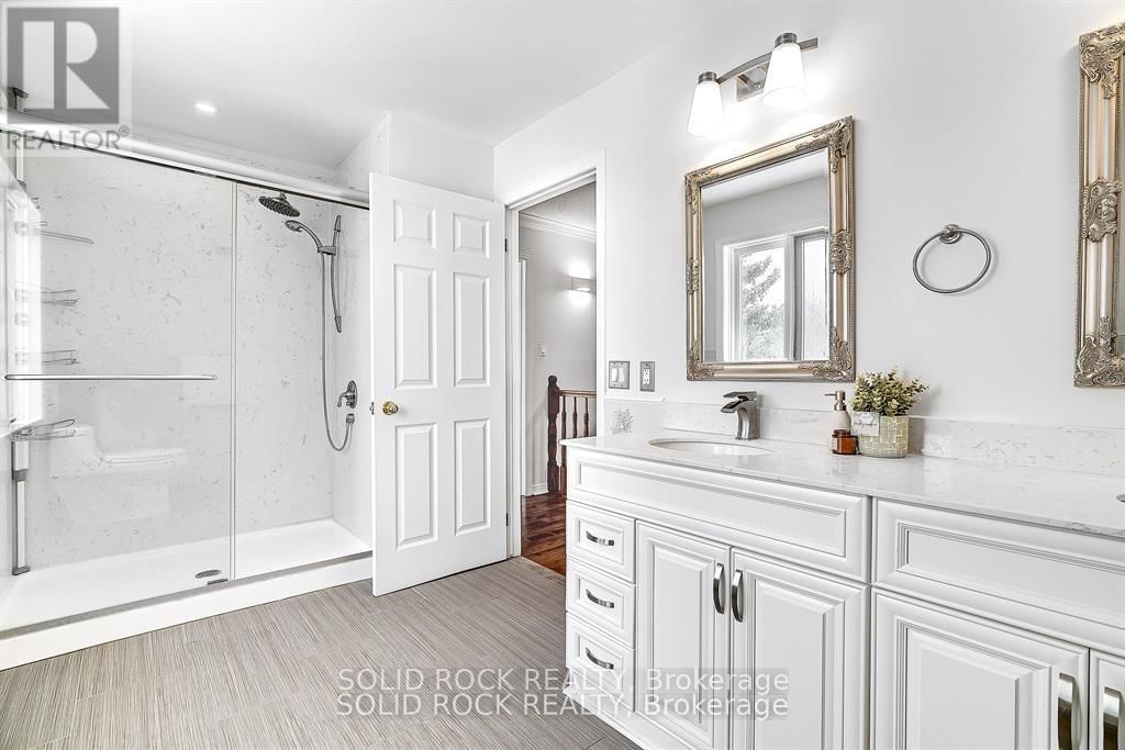 42 MARCHBROOK CIRCLE Image 26